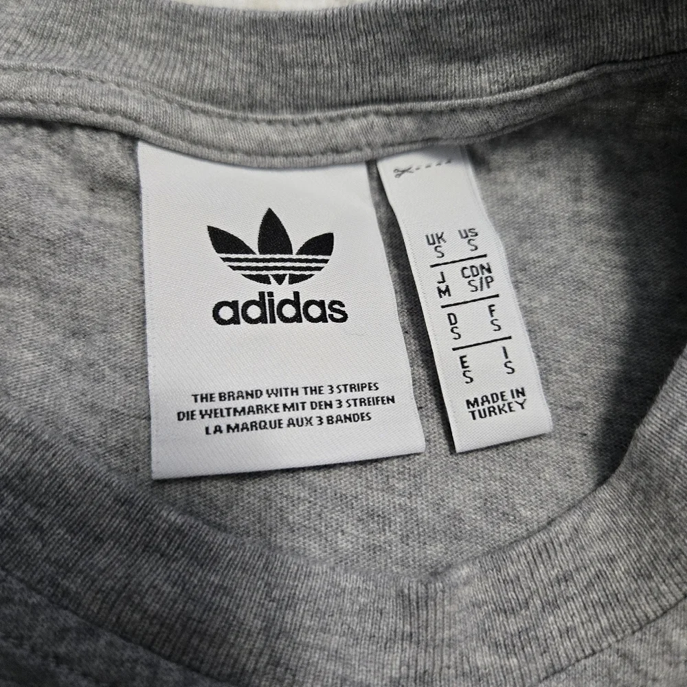 ✨2/$25 Adidas Men's Light Gray Icon Stripes T-Shirt - Picture 2 of 5